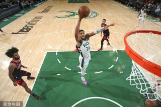 虽然球队中 虽然球队中